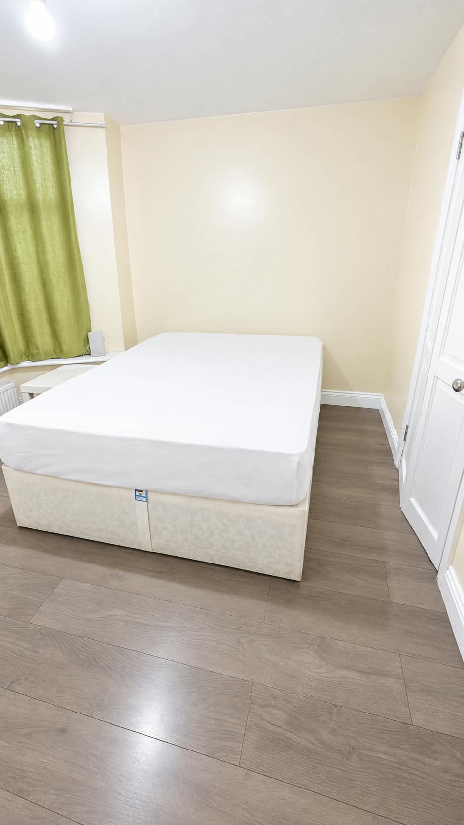 🏡 En-Suite Room Available – Colindale, NW9